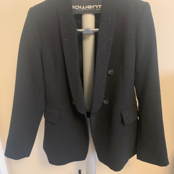 Blazer - Picture 3 of 4